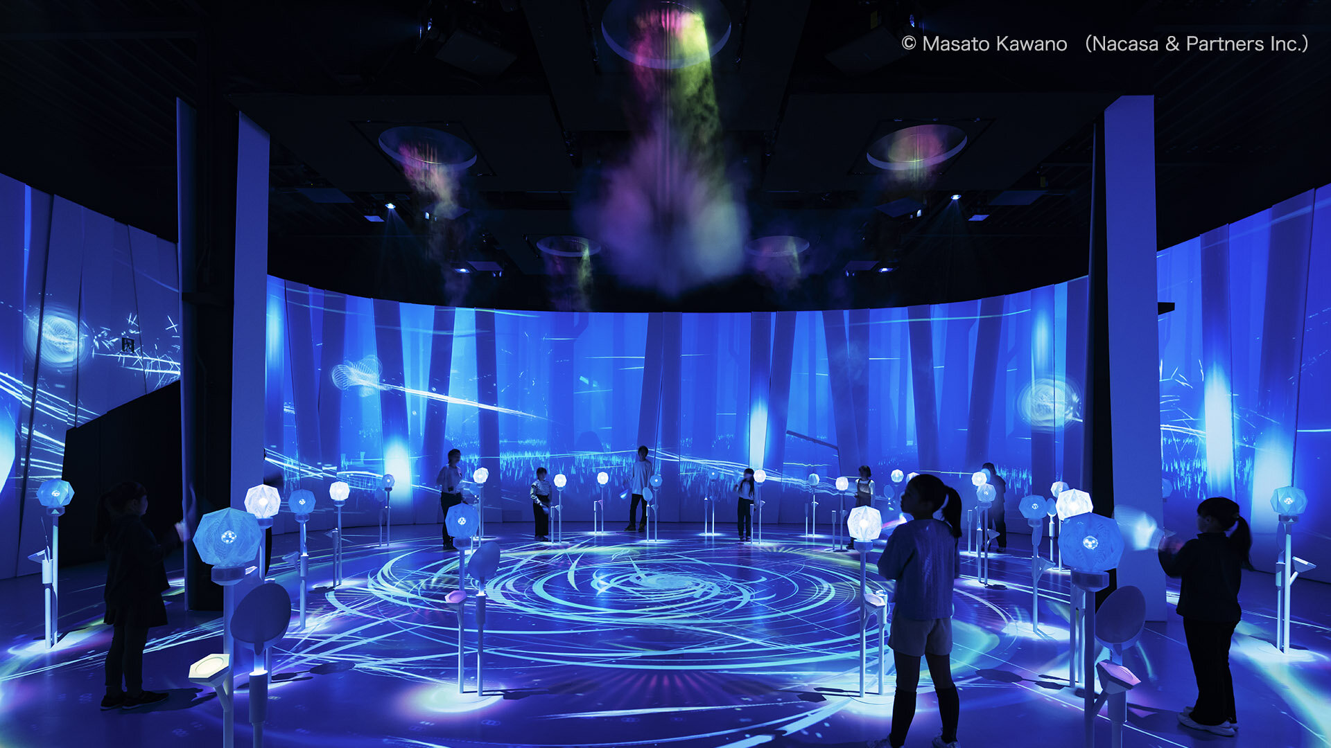 【EXPO 2025】音と映像、そしてボルテックスリングが 立体的に連動するイマーシブシアター『ノモの国』ZONE4｜BASSDRUM