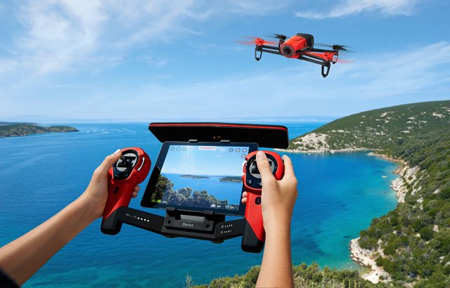 コンシューマー向け新型ドローン「Bebop Drone」販売開始（Parrot）