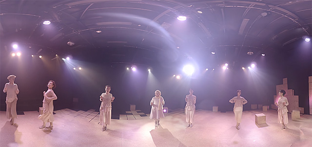 ステージ上で「VR」と「ミュージカル」が融合した『リトルプリンスVR supported by VIVE』をヒューマンデザインと協力し、企画・制作（UEIソリューションズ）