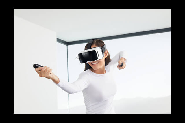 スマートフォン対応VRヘッドセットでSteamVRゲームが楽しめる「ZEISS VR ONE Connect」発表（カールツァイス）