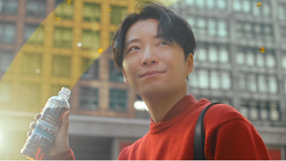 アサヒ飲料 / ワンダ「新ワンダ　クリアブラック」篇